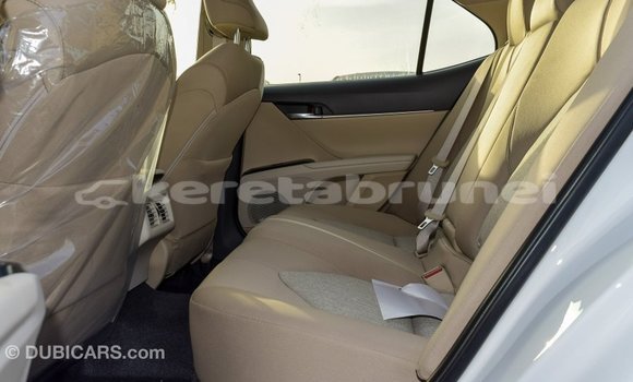 Buy Import Toyota Camry White Car in Import - Dubai in Belait Buy Import Toyota Camry White Car in Import - Dubai in Belait
