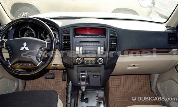 Buy Import Mitsubishi Pajero White Car in Import - Dubai in Belait Buy Import Mitsubishi Pajero White Car in Import - Dubai in Belait