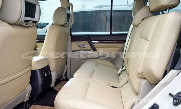 Buy Import Mitsubishi Pajero White Car in Import - Dubai in Belait Buy Import Mitsubishi Pajero White Car in Import - Dubai in Belait
