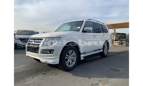Buy Import Mitsubishi Pajero White Car in Import - Dubai in Belait Buy Import Mitsubishi Pajero White Car in Import - Dubai in Belait