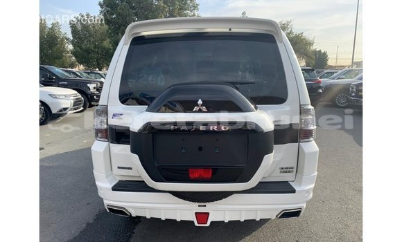 Buy Import Mitsubishi Pajero White Car in Import - Dubai in Belait Buy Import Mitsubishi Pajero White Car in Import - Dubai in Belait