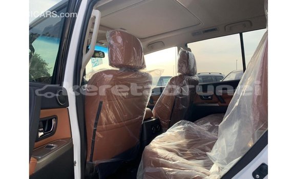 Buy Import Mitsubishi Pajero White Car in Import - Dubai in Belait Buy Import Mitsubishi Pajero White Car in Import - Dubai in Belait