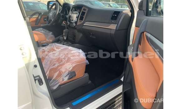 Buy Import Mitsubishi Pajero White Car in Import - Dubai in Belait Buy Import Mitsubishi Pajero White Car in Import - Dubai in Belait