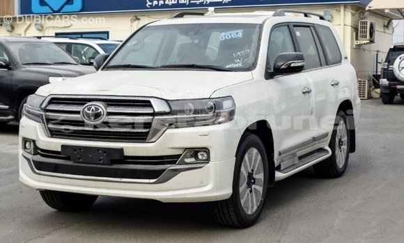 Buy Import Toyota Land Cruiser White Car in Import - Dubai in Belait Buy Import Toyota Land Cruiser White Car in Import - Dubai in Belait