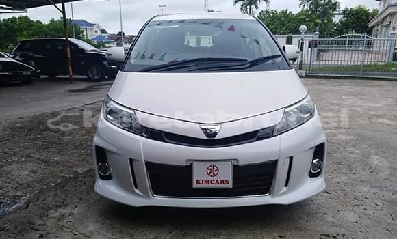 Buy Used Toyota Estima White Car in Bandar Seri Begawan in Brunei-Muara Buy Used Toyota Estima White Car in Bandar Seri Begawan in Brunei-Muara