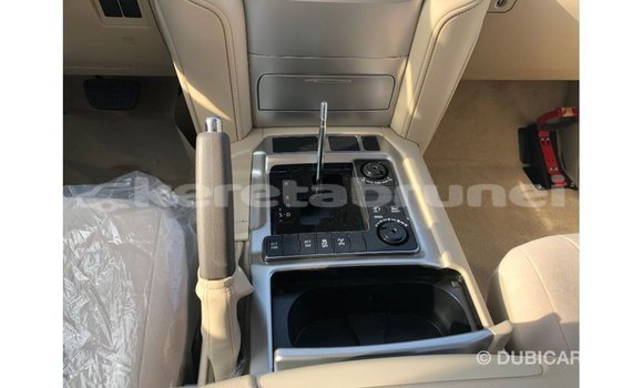 Buy Import Toyota Land Cruiser White Car in Import - Dubai in Belait Buy Import Toyota Land Cruiser White Car in Import - Dubai in Belait