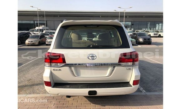 Buy Import Toyota Land Cruiser White Car in Import - Dubai in Belait Buy Import Toyota Land Cruiser White Car in Import - Dubai in Belait