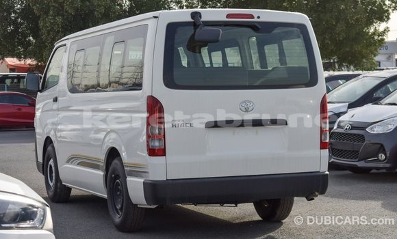 Buy Import Toyota Hiace White Car in Import - Dubai in Belait Buy Import Toyota Hiace White Car in Import - Dubai in Belait