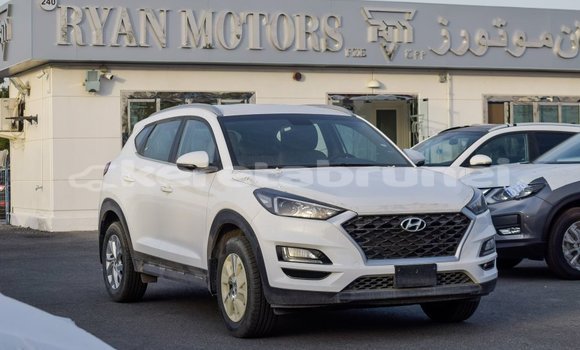 Buy Import Hyundai Tucson White Car in Import - Dubai in Belait Buy Import Hyundai Tucson White Car in Import - Dubai in Belait