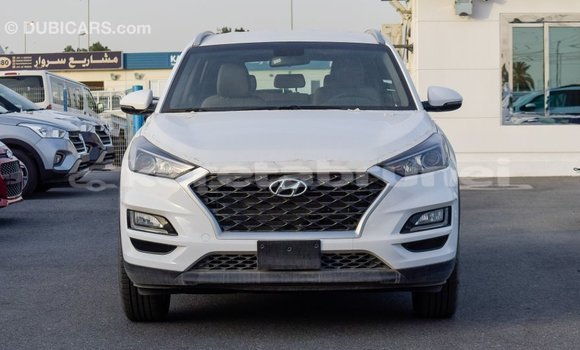 Buy Import Hyundai Tucson White Car in Import - Dubai in Belait Buy Import Hyundai Tucson White Car in Import - Dubai in Belait