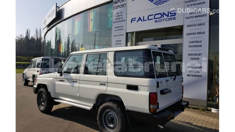 Big with watermark toyota land cruiser belait import dubai 3221