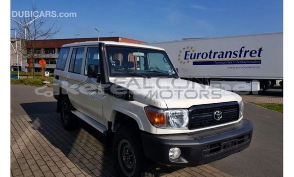 Buy Import Toyota Land Cruiser White Car in Import - Dubai in Belait Buy Import Toyota Land Cruiser White Car in Import - Dubai in Belait