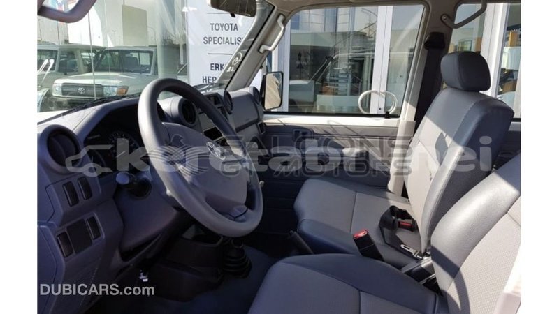 Big with watermark toyota land cruiser belait import dubai 3221