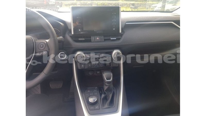 Big with watermark toyota rav4 belait import dubai 3225