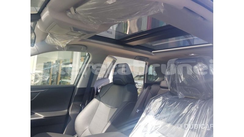 Big with watermark toyota rav4 belait import dubai 3225