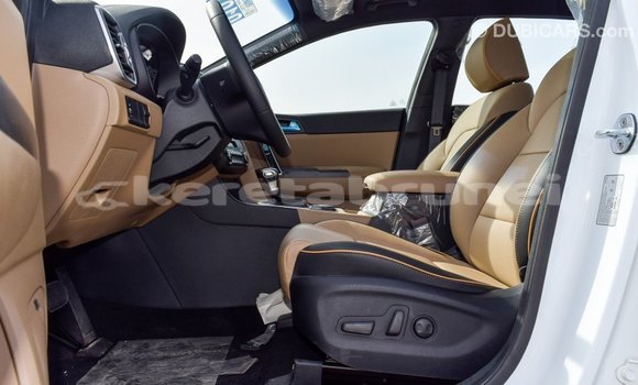 Buy Import Kia Sportage White Car in Import - Dubai in Belait Buy Import Kia Sportage White Car in Import - Dubai in Belait