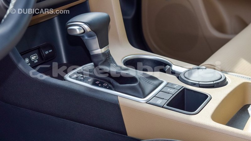 Big with watermark kia sportage belait import dubai 3226