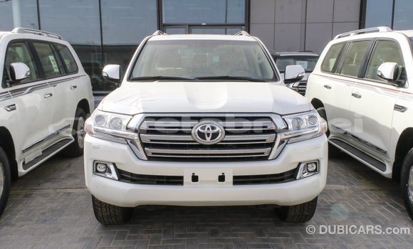 Buy Import Toyota Land Cruiser White Car in Import - Dubai in Belait Buy Import Toyota Land Cruiser White Car in Import - Dubai in Belait