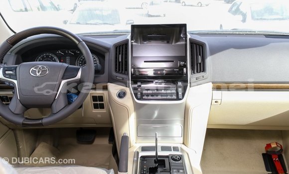 Buy Import Toyota Land Cruiser White Car in Import - Dubai in Belait Buy Import Toyota Land Cruiser White Car in Import - Dubai in Belait