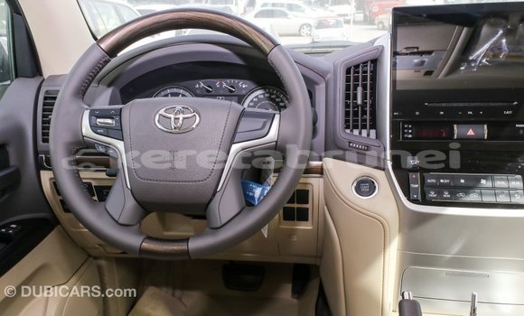 Buy Import Toyota Land Cruiser White Car in Import - Dubai in Belait Buy Import Toyota Land Cruiser White Car in Import - Dubai in Belait