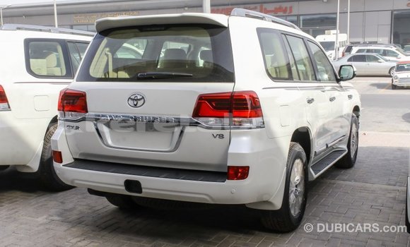 Buy Import Toyota Land Cruiser White Car in Import - Dubai in Belait Buy Import Toyota Land Cruiser White Car in Import - Dubai in Belait