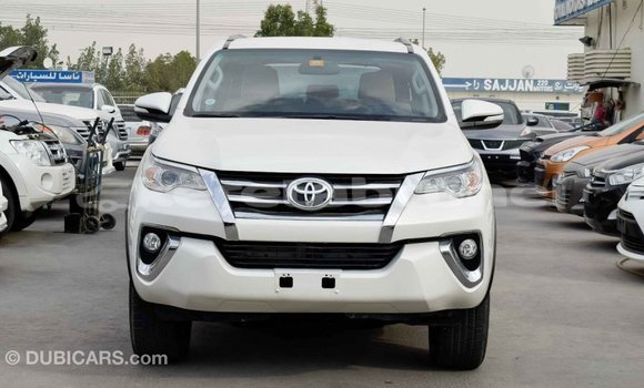 Buy Import Toyota Fortuner White Car in Import - Dubai in Belait Buy Import Toyota Fortuner White Car in Import - Dubai in Belait