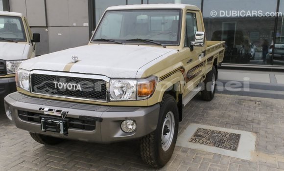 Buy Import Toyota Land Cruiser Beige Car in Import - Dubai in Belait Buy Import Toyota Land Cruiser Beige Car in Import - Dubai in Belait