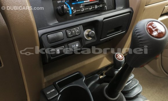 Buy Import Toyota Land Cruiser Beige Car in Import - Dubai in Belait Buy Import Toyota Land Cruiser Beige Car in Import - Dubai in Belait