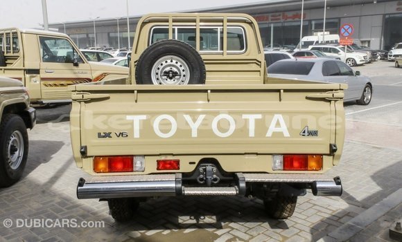 Buy Import Toyota Land Cruiser Beige Car in Import - Dubai in Belait Buy Import Toyota Land Cruiser Beige Car in Import - Dubai in Belait