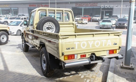 Buy Import Toyota Land Cruiser Beige Car in Import - Dubai in Belait Buy Import Toyota Land Cruiser Beige Car in Import - Dubai in Belait