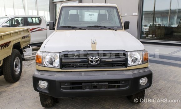 Buy Import Toyota Land Cruiser Beige Car in Import - Dubai in Belait Buy Import Toyota Land Cruiser Beige Car in Import - Dubai in Belait