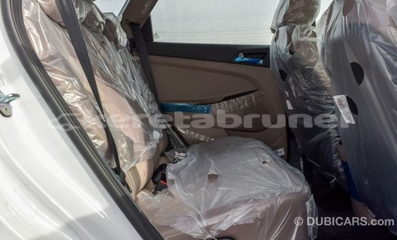 Buy Import Hyundai Tucson White Car in Import - Dubai in Belait Buy Import Hyundai Tucson White Car in Import - Dubai in Belait