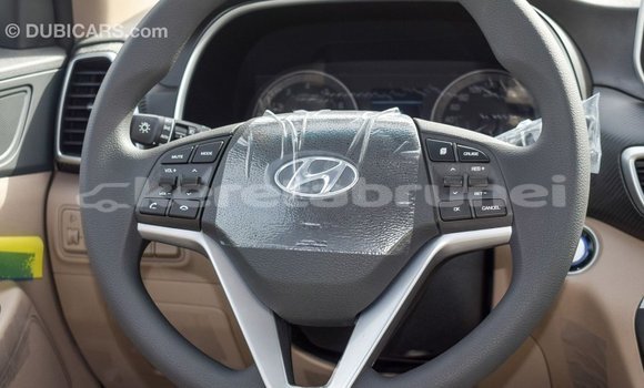Buy Import Hyundai Tucson White Car in Import - Dubai in Belait Buy Import Hyundai Tucson White Car in Import - Dubai in Belait