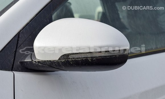 Buy Import Hyundai Tucson White Car in Import - Dubai in Belait Buy Import Hyundai Tucson White Car in Import - Dubai in Belait