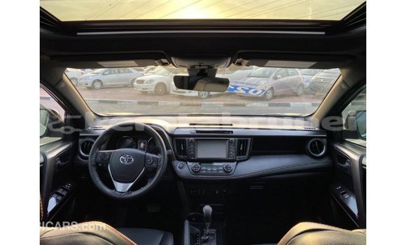 Buy Import Toyota HiAce Other Truck in Import - Dubai in Belait Buy Import Toyota HiAce Other Truck in Import - Dubai in Belait