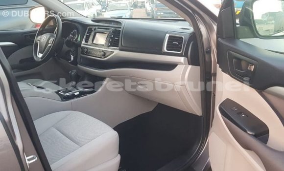 Buy Import Toyota Highlander Other Car in Import - Dubai in Belait Buy Import Toyota Highlander Other Car in Import - Dubai in Belait