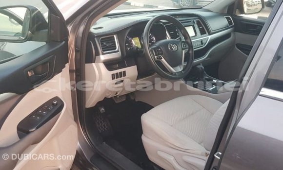 Buy Import Toyota Highlander Other Car in Import - Dubai in Belait Buy Import Toyota Highlander Other Car in Import - Dubai in Belait