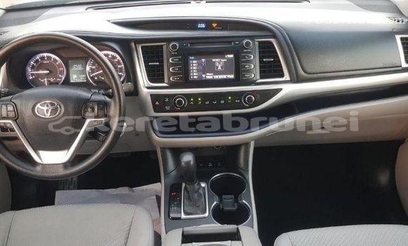 Buy Import Toyota Highlander Other Car in Import - Dubai in Belait Buy Import Toyota Highlander Other Car in Import - Dubai in Belait