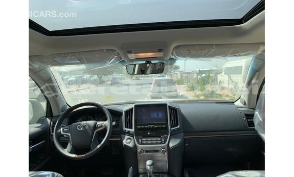 Buy Import Toyota Land Cruiser Black Car in Import - Dubai in Belait Buy Import Toyota Land Cruiser Black Car in Import - Dubai in Belait