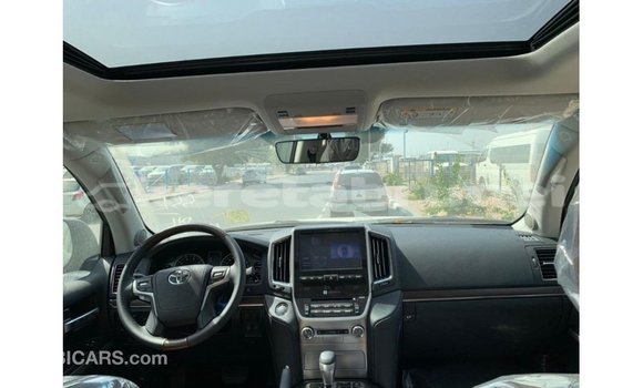 Buy Import Toyota Land Cruiser Black Car in Import - Dubai in Belait Buy Import Toyota Land Cruiser Black Car in Import - Dubai in Belait