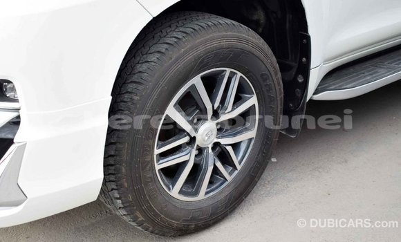 Buy Import Toyota Prado White Car in Import - Dubai in Belait Buy Import Toyota Prado White Car in Import - Dubai in Belait