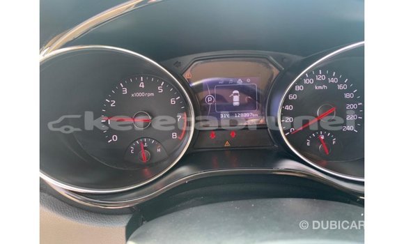 Buy Import Kia Carnival White Car in Import - Dubai in Belait Buy Import Kia Carnival White Car in Import - Dubai in Belait