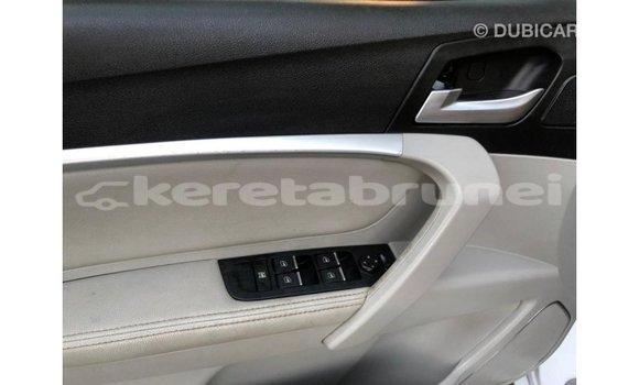 Buy Import Geely Emgrand 7 White Car in Import - Dubai in Belait Buy Import Geely Emgrand 7 White Car in Import - Dubai in Belait