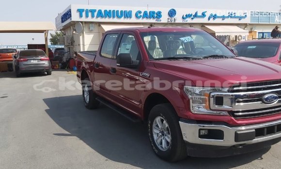 Buy Import Ford Club Wagon Red Car in Import - Dubai in Belait Buy Import Ford Club Wagon Red Car in Import - Dubai in Belait