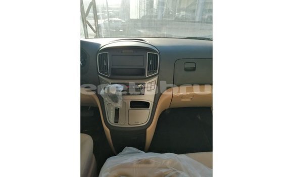 Buy Import Hyundai Accent White Car in Import - Dubai in Belait Buy Import Hyundai Accent White Car in Import - Dubai in Belait