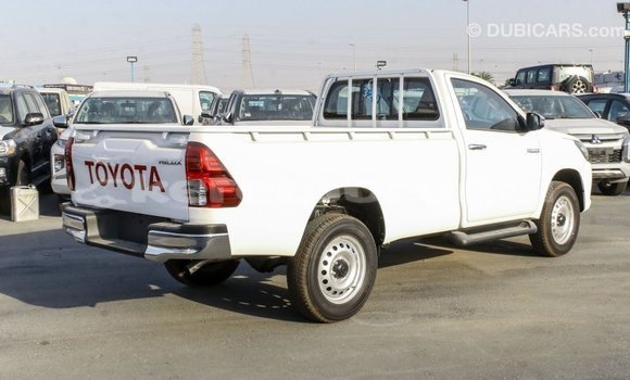 Buy Import Toyota Hilux White Car in Import - Dubai in Belait Buy Import Toyota Hilux White Car in Import - Dubai in Belait