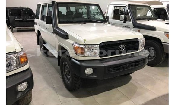 Buy Import Toyota Land Cruiser White Car in Import - Dubai in Belait Buy Import Toyota Land Cruiser White Car in Import - Dubai in Belait