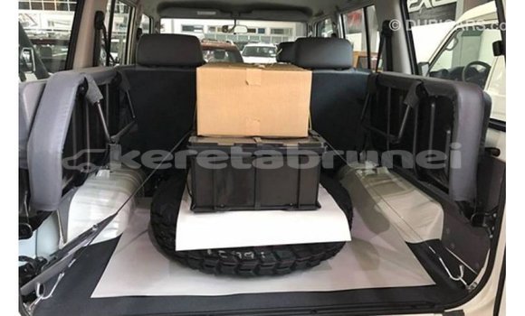 Buy Import Toyota Land Cruiser White Car in Import - Dubai in Belait Buy Import Toyota Land Cruiser White Car in Import - Dubai in Belait