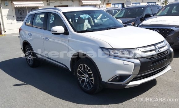 Buy Import Mitsubishi Outlander White Car in Import - Dubai in Belait Buy Import Mitsubishi Outlander White Car in Import - Dubai in Belait