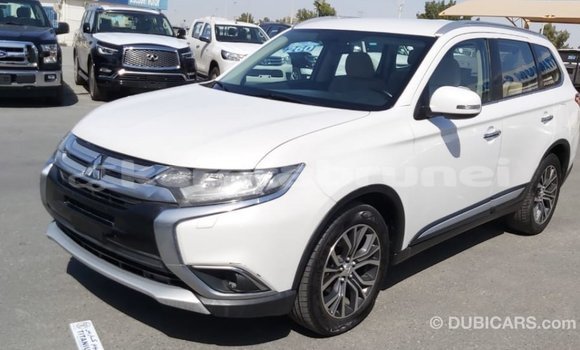 Buy Import Mitsubishi Outlander White Car in Import - Dubai in Belait Buy Import Mitsubishi Outlander White Car in Import - Dubai in Belait
